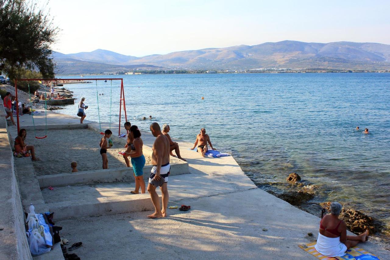 Apartments By The Sea Slatine, Ciovo - 1126 Trogir Bagian luar foto
