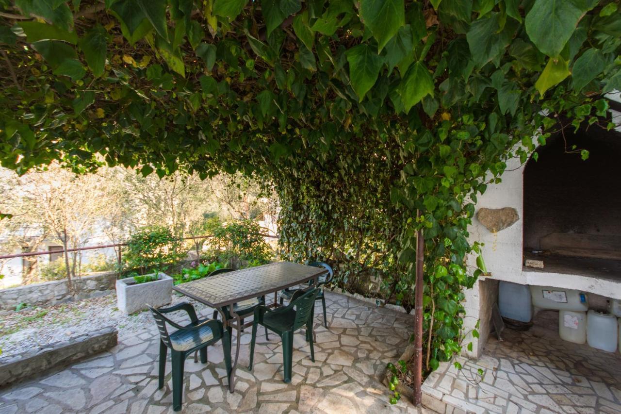 Apartments By The Sea Slatine, Ciovo - 1126 Trogir Bagian luar foto