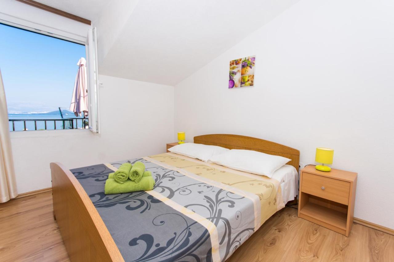 Apartments By The Sea Slatine, Ciovo - 1126 Trogir Bagian luar foto