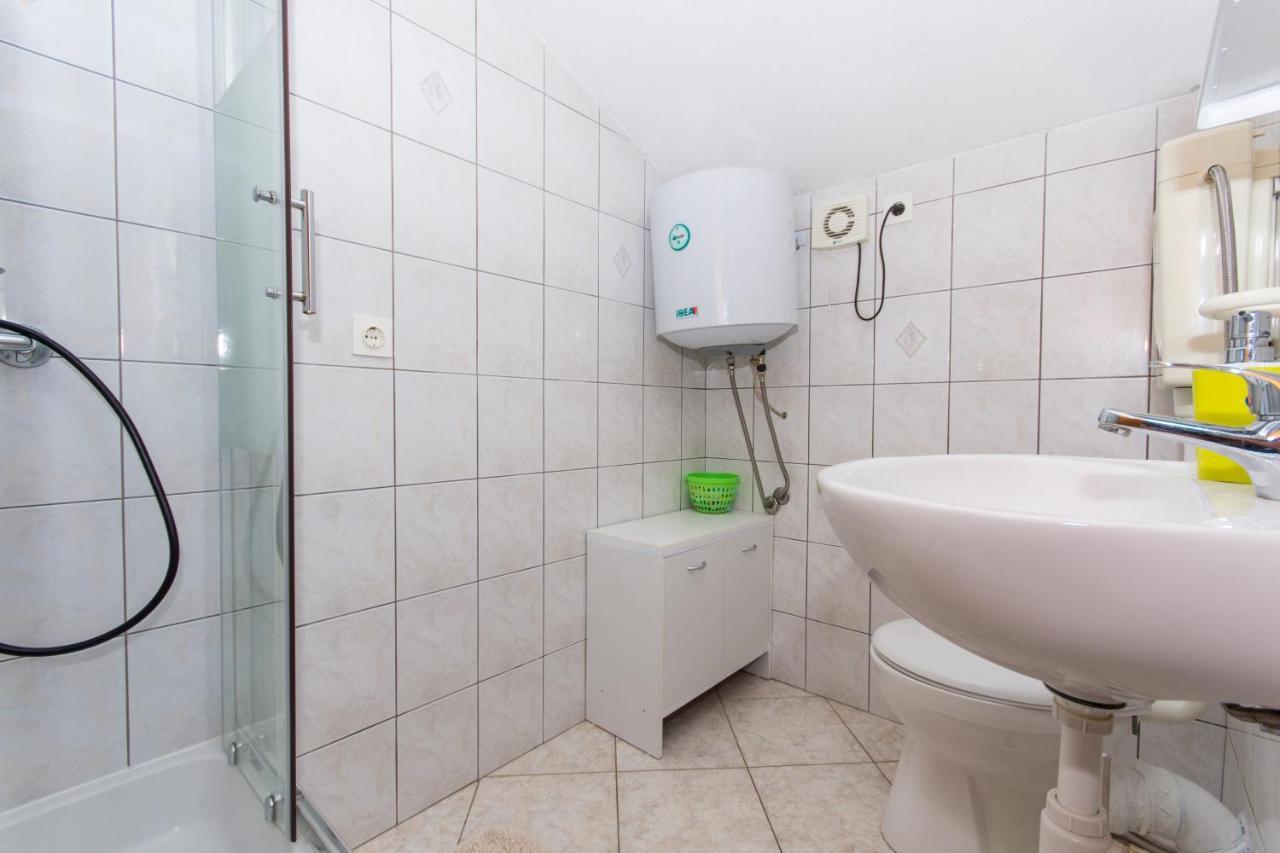 Apartments By The Sea Slatine, Ciovo - 1126 Trogir Bagian luar foto