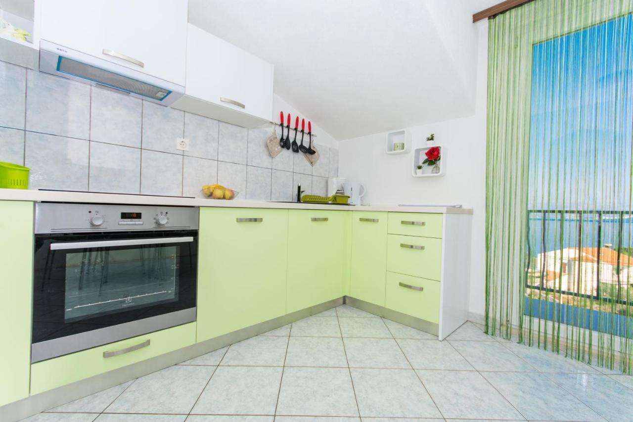 Apartments By The Sea Slatine, Ciovo - 1126 Trogir Bagian luar foto